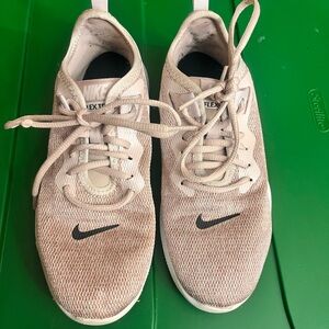 Nike Flex TR 9 'Stone Mauve'